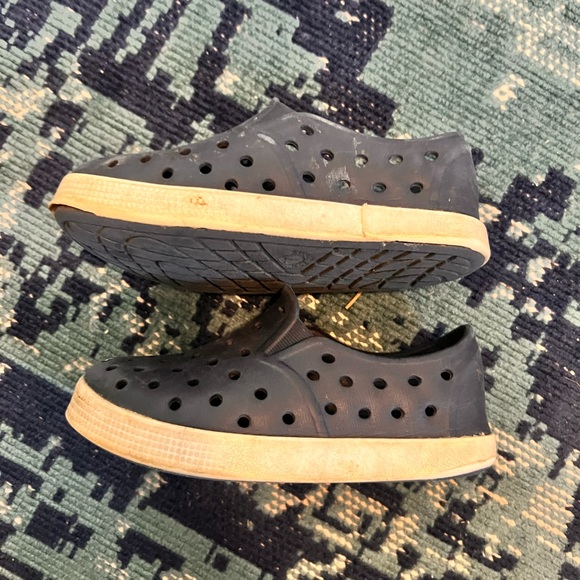 Old Navy Blue Slip on shoes size 7 - Picture 2 of 2